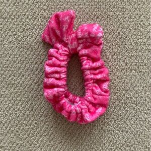 Hot Pink “I Feel Pretty” Plush Spa Headband with Bow Fluffy Stretchy Like New
